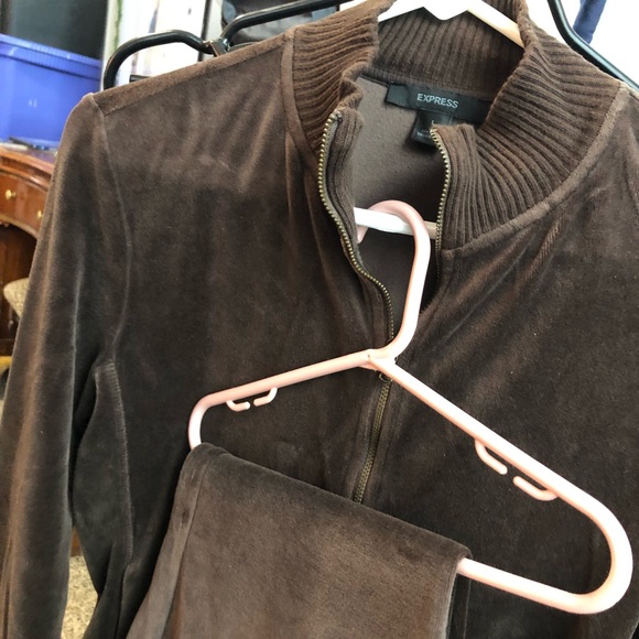 Vintage 2 Piece Velour-Express - Picture 4 of 12